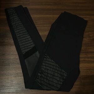 ALO Yoga Classic Black Leggings